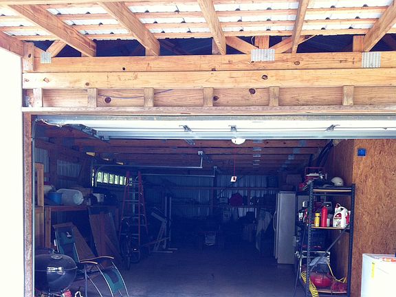 3rd image of 6 Campview Dr
