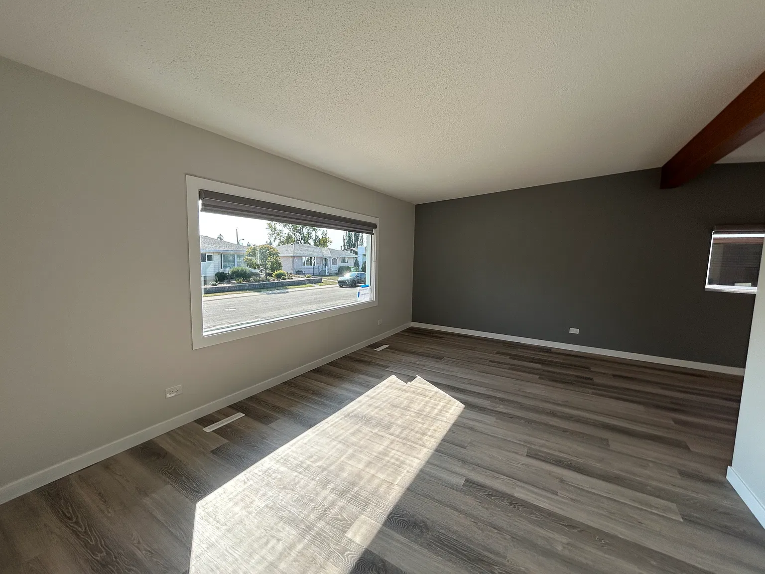 5612 140A Avenue Main — Photo 4