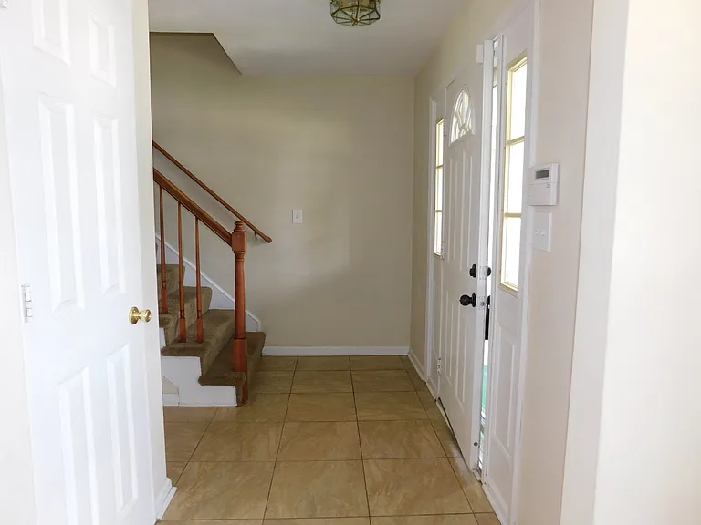 7559 Hughart St — Photo 18