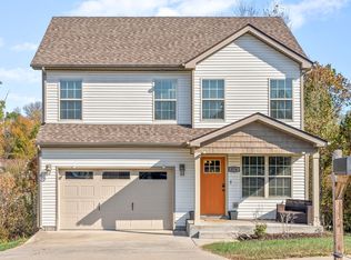 576 Cedar Valley Dr, Clarksville, TN 37043