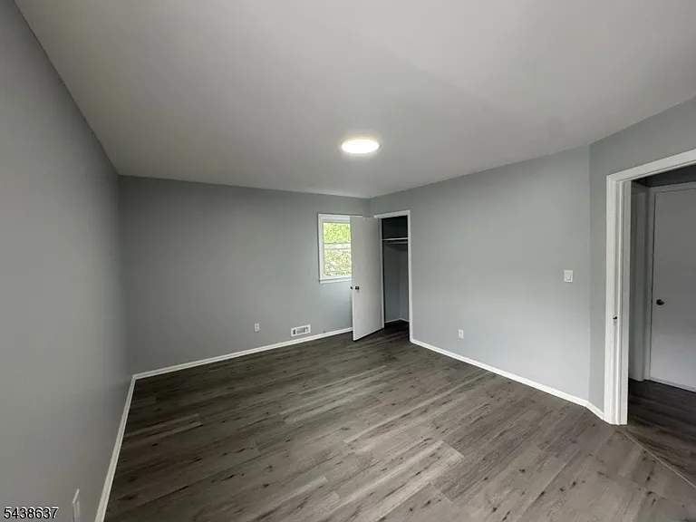10 Evelyn Ct — Photo 12