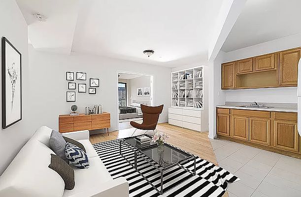 1st image of 202 E 110th St #4C