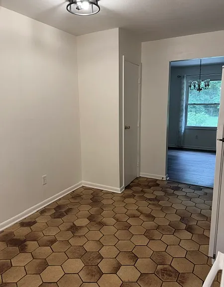 Kitchen to dining room