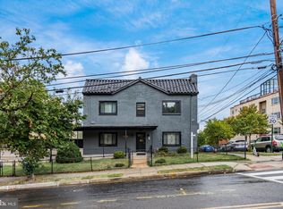 2834 R St SE APT 1, Washington, DC 20020