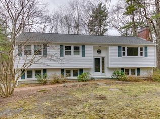 224 Woodridge Rd, Carlisle, MA 01741