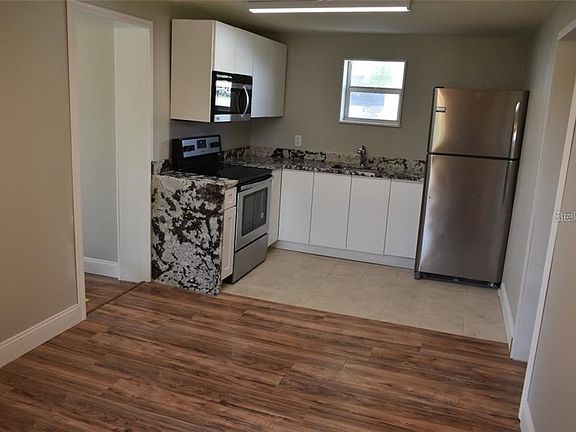 5th image of 3990 Avenue O NW