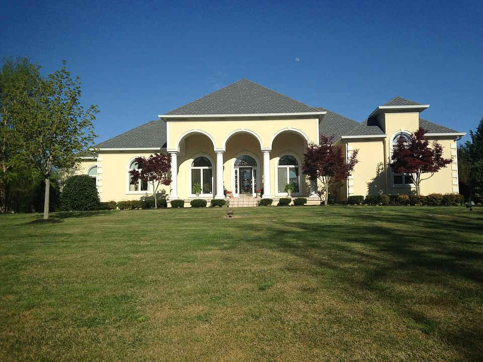 1st image of 715 Heatherhurst Ct
