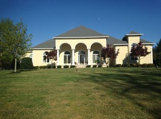 715 Heatherhurst Ct, Clarksville, TN 37043