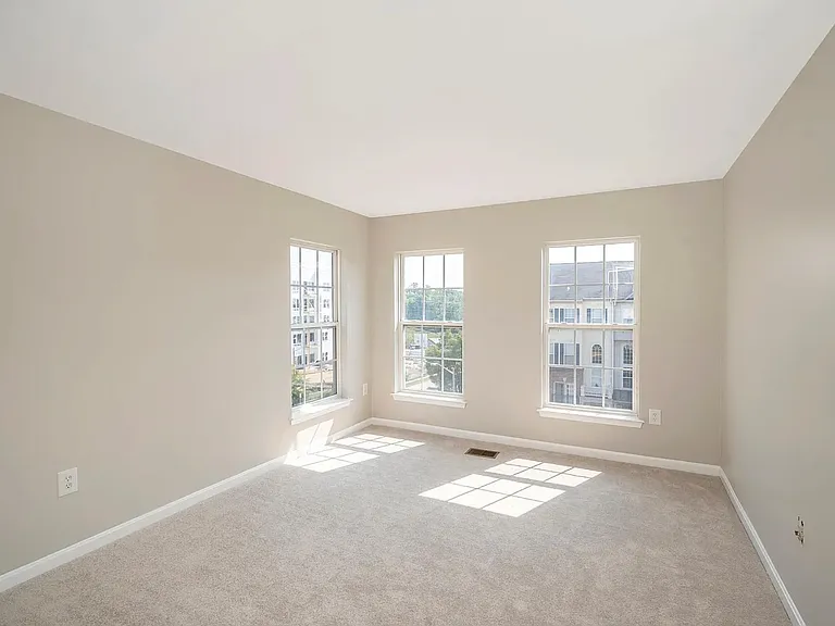 15505 John Diskin Cir — Photo 11