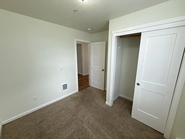 200 Railroad Ave #5 — Photo 17