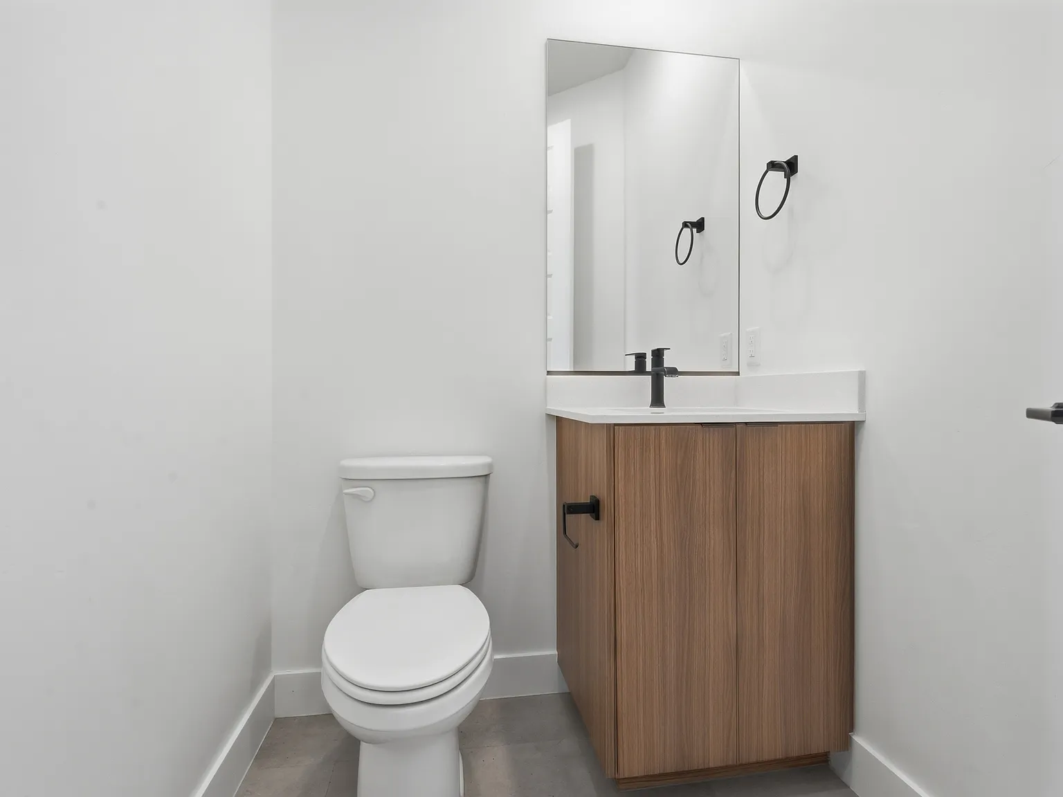 4 bed, 2.5 bath, 1823 sqft, $1,950 — Photo 4