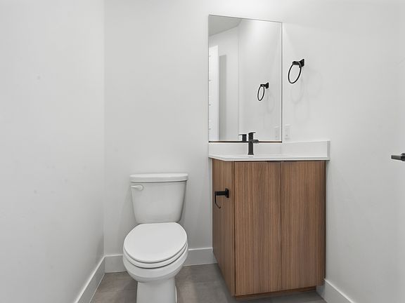 4th image of 325 S 1930 W