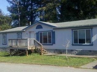 109 Olive St, Crescent City, CA 95531