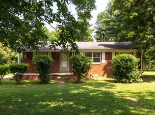 139 E Biggs Rd, Portland, TN 37148