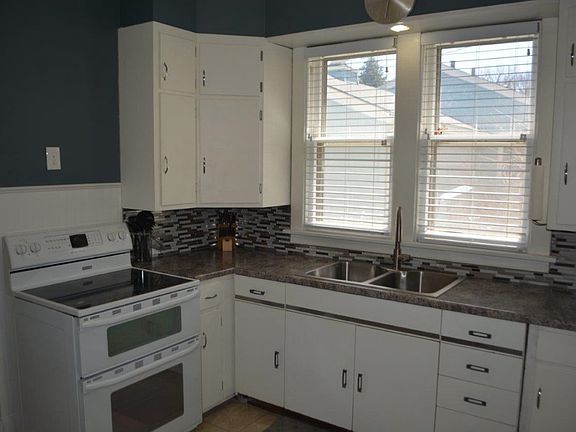 3rd image of 3131 Morgan St