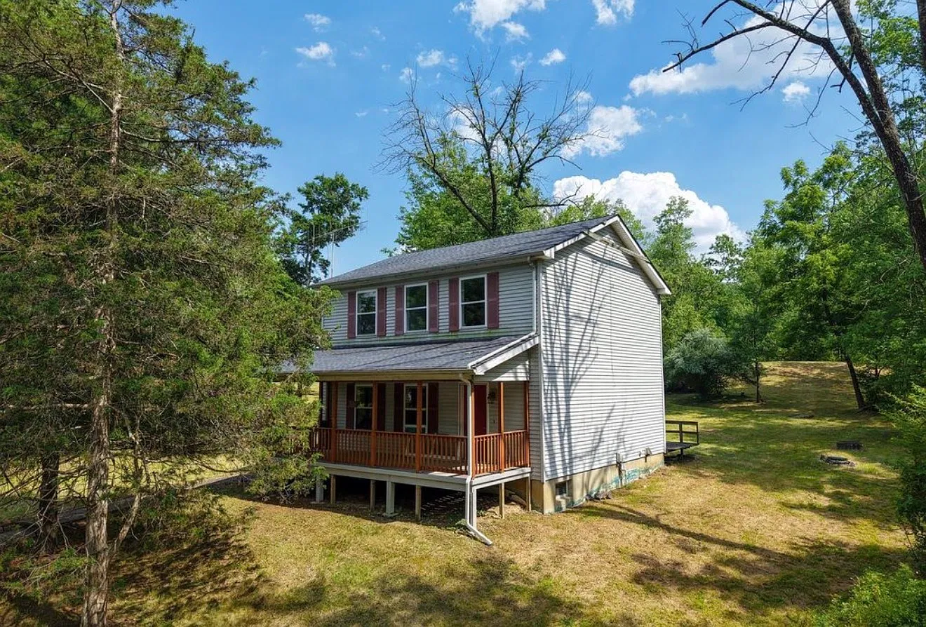 3 bed, 2.5 bath, 1188 sqft, $3,950 — Photo 1