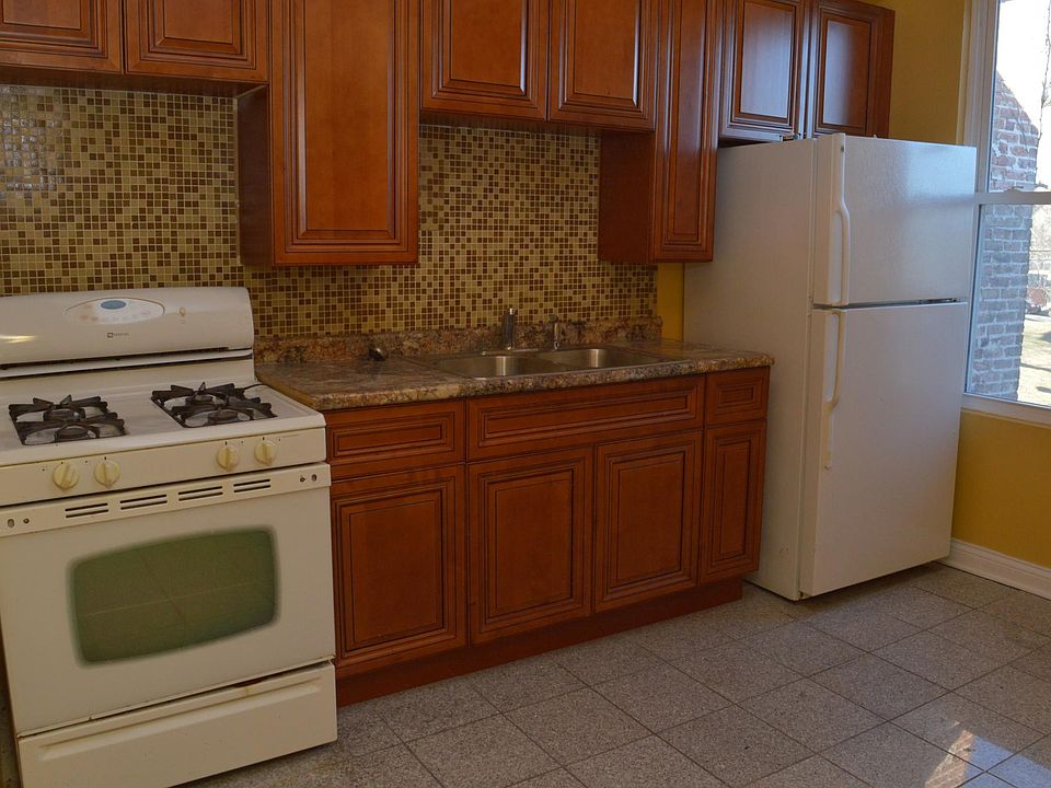 2nd image of 6333 S Langley Ave #2