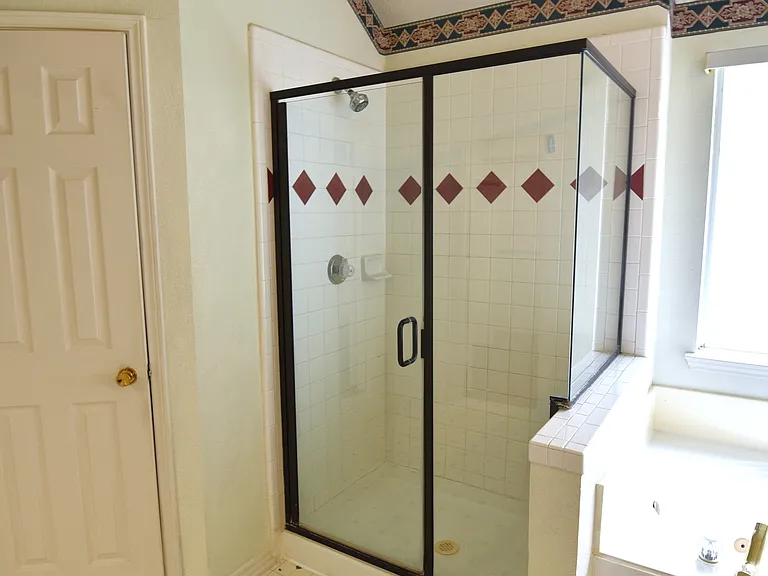 9700 Summer Dr — Photo 12