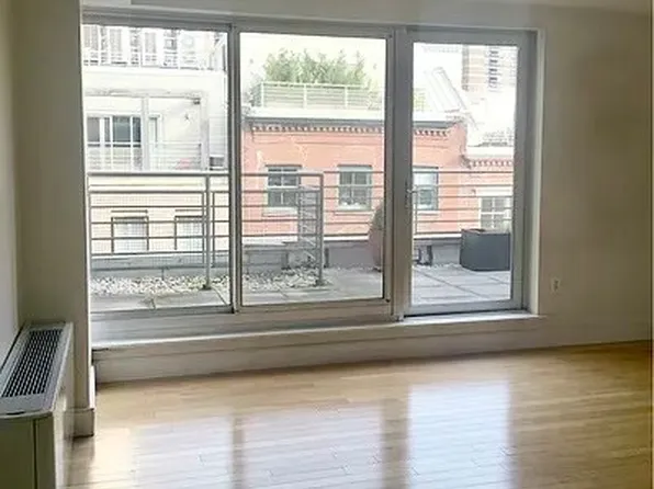 217 Front Street image 1 of 9