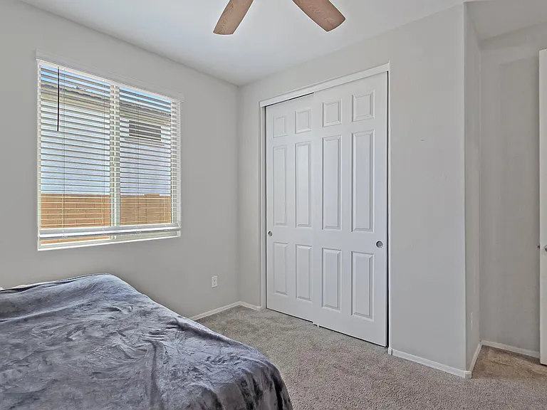 18572 W Cottontail Ln — Photo 12