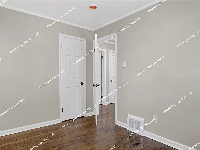 18500 Archdale St — Photo 16