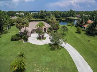 2410 NW Lakeridge Dr, Palm City, FL 34990