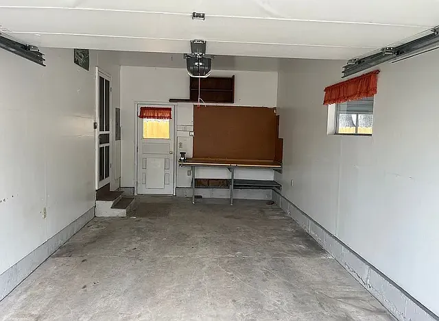 3 bed, 1560 sqft, $2,000 — Photo 2