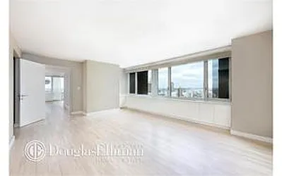 Rented by aptsandlofts.com