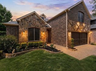 8421 La Fontaine Dr, North Richland Hills, TX 76182
