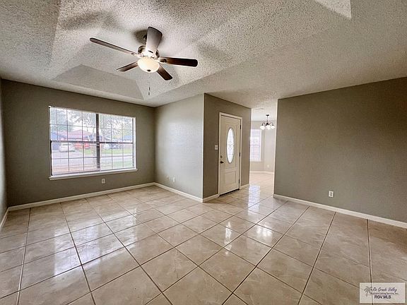 3rd image of 621 Valle Alto Dr
