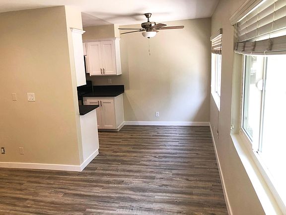 3rd image of 330 N Crescent Dr APT 105