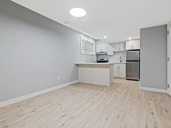 4th image of 10467 149th St NW #1452401