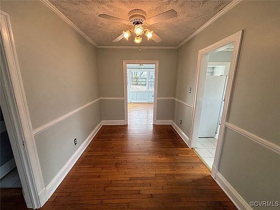 5th image of 2631 Dellrose Ave
