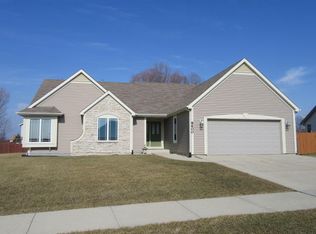 8600 Ivanhoe Pl, Sturtevant, WI 53177