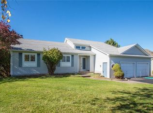 105 Sewilo Hills Dr, Rochester, NY 14622