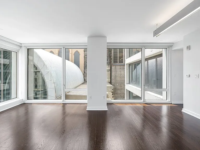 400 W 113th St #714 — Photo 5