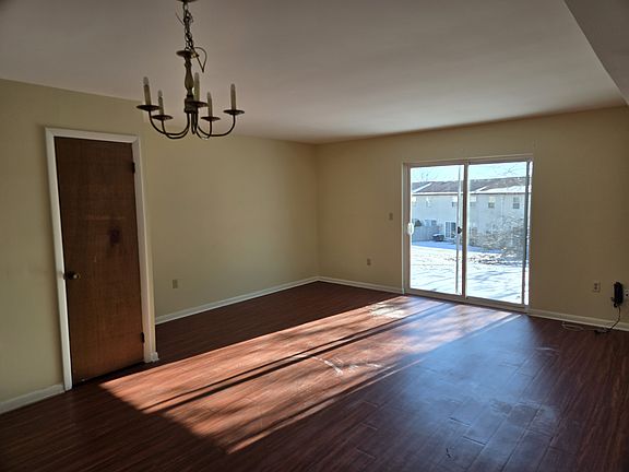 2nd image of 16 Gray Pl