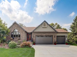1950 Wallinford Cir, Sun Prairie, WI 53590