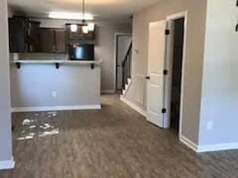 1255 Bluebird Rd — Photo 2