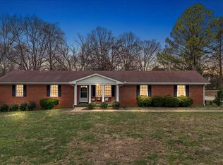 211 Ledgeview Dr, Shelbyville, TN 37160