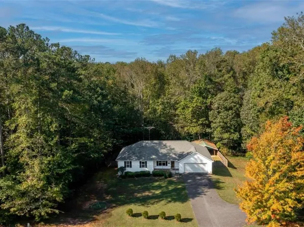 2250 Benefield Rd, Cumming, GA 30041