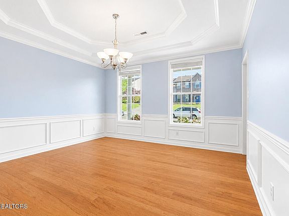 5th image of 7625 Misty View Ln
