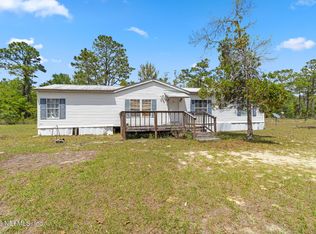 671 COUSINTOWN Road, Interlachen, FL 32148