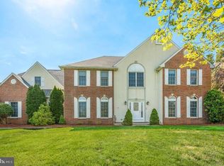 102 Racehorse Ln, Columbus, NJ 08022