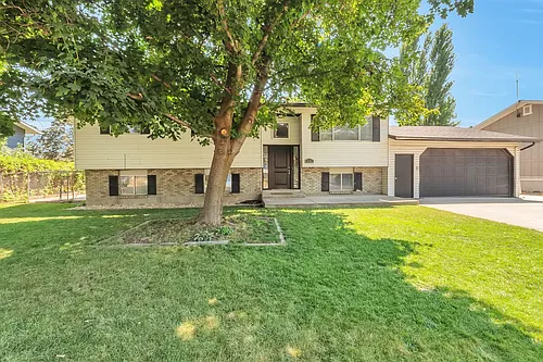 2151 W 300 N Photo 1