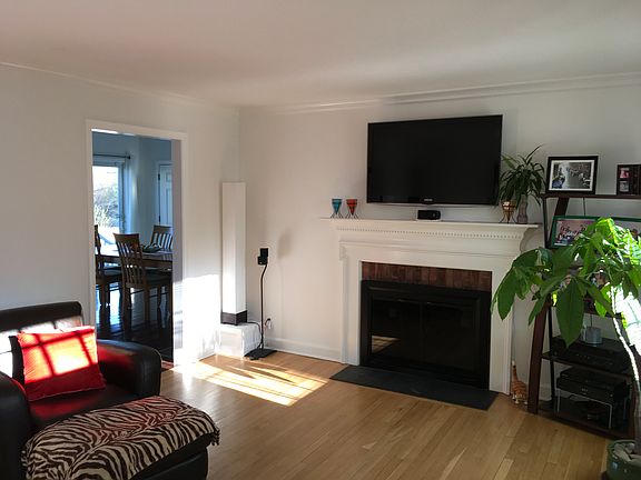 5th image of 153 Walter Ave