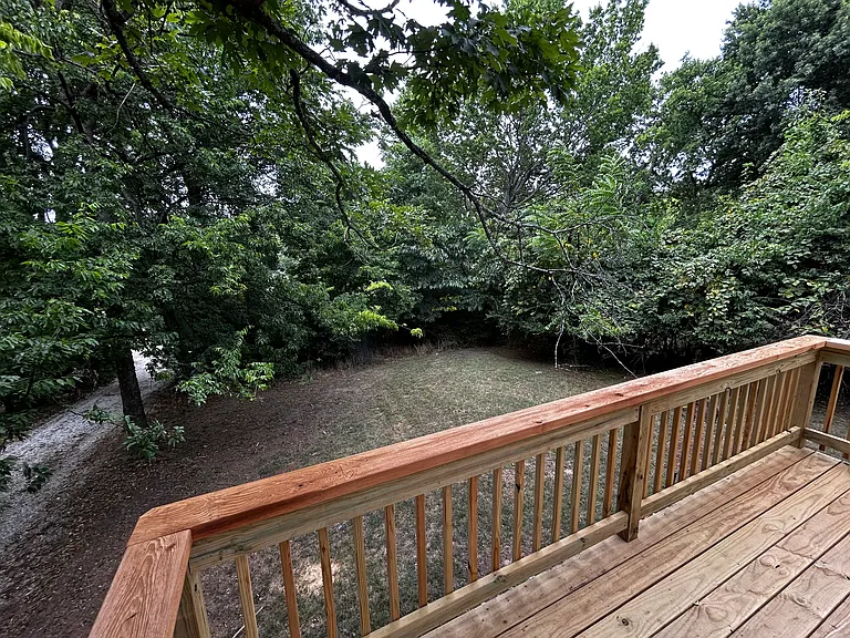 518 E Gunter St — Photo 22
