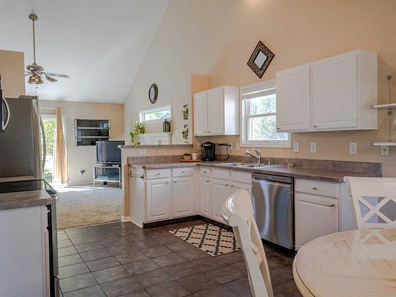 3rd image of 5327 Genoa Farms Blvd
