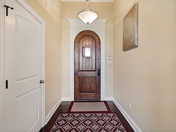 4th image of 1006 Saint Jude Ct