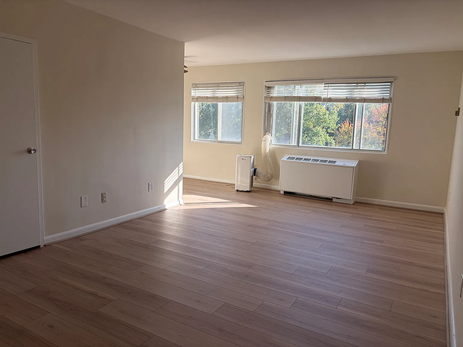 1 bed, 683 sqft, $2,300 — Photo 3